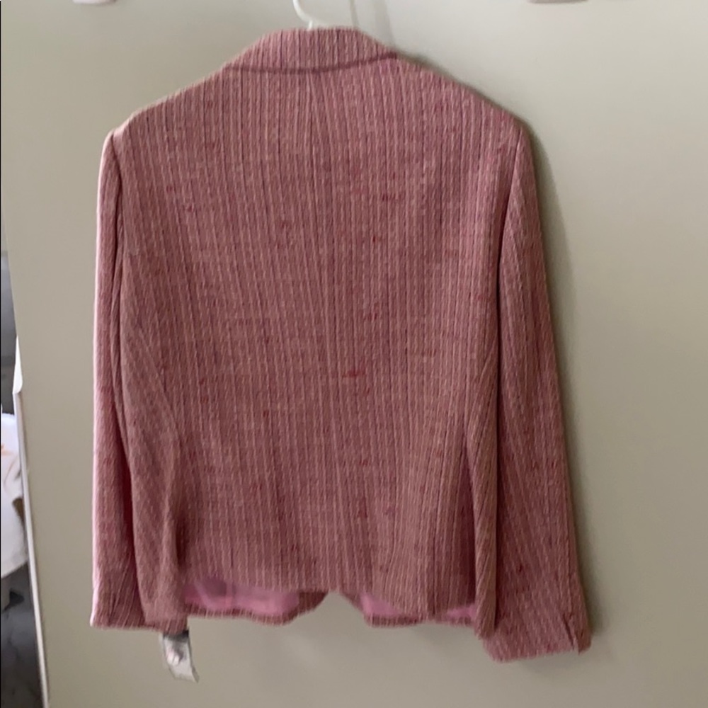 Soft pink jacket - Picture 2 of 4